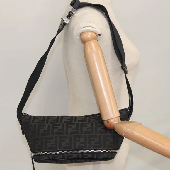 FENDI Zucca Canvas Shoulder Bag Black Auth FF3878AV - Picture 3 of 16